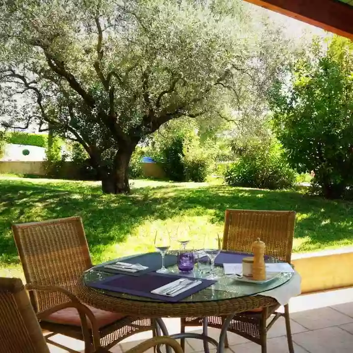 Le Restaurant - Les Terrasses de la Bastide - Forcalquier - restaurant Poisson FORCALQUIER